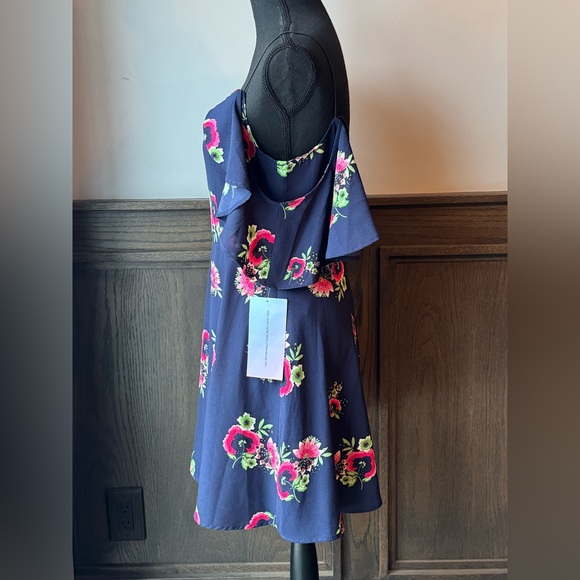 Symphony navy and pink floral cold shoulder see open back dress size medium NWT - Picture 4 of 10